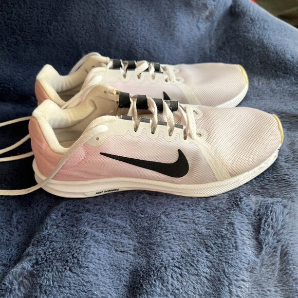 Nike Womens Downshifter 8/Vast Grey/Black/Pink Foam/ Size 8- Womens Running Shoe - Picture 7 of 14